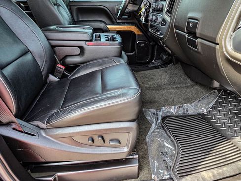 Used 2017 Chevrolet Silverado 3500 LTZ w/ Duramax Plus Package AWD/4WD image 42