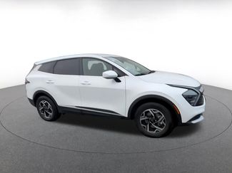 Used 2025 Kia Sportage LX video 2