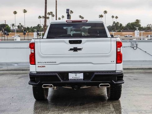 Used 2024 Chevrolet Silverado 1500 LT Trail Boss AWD/4WD image 8