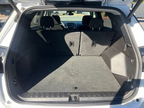 Used 2018 Chevrolet Equinox LT FWD image 21