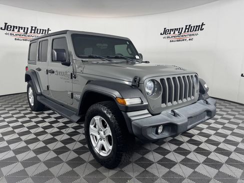 Used 2021 Jeep Wrangler Unlimited Sport AWD/4WD image 6