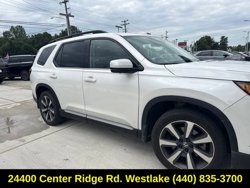Used 2024 Honda Pilot Elite image 8