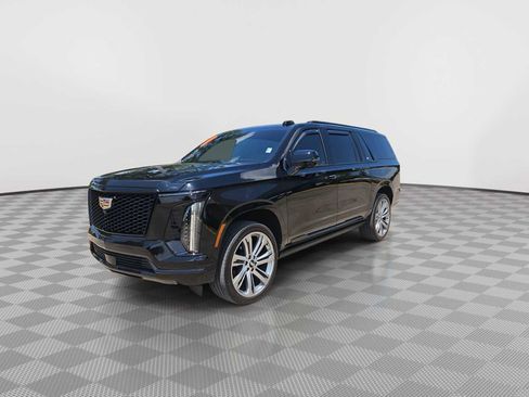 Used 2025 Cadillac Escalade ESV Sport w/ Touring Package AWD/4WD image 6
