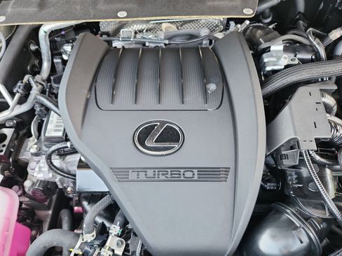 Used 2026 Lexus TX 500h AWD w/ Technology Package image 21