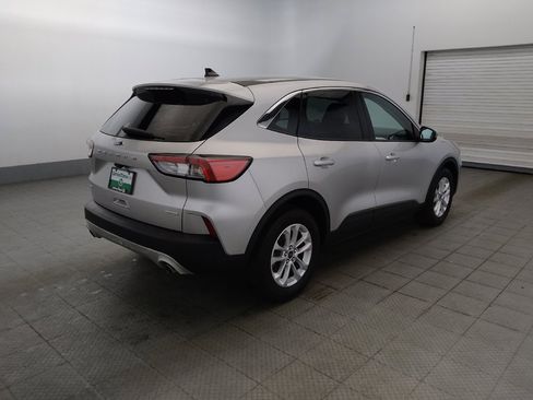 Used 2020 Ford Escape SE FWD image 9