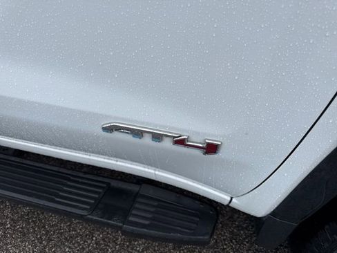 Used 2019 GMC Sierra 1500 AT4 w/ AT4 Premium Package image 3
