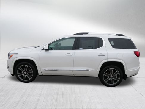 Used 2018 GMC Acadia Denali w/ Technology Package image 4
