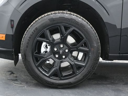 New 2025 Ford Maverick Lobo AWD/4WD image 22