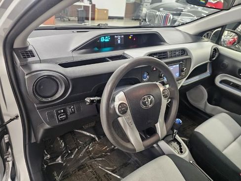 Used 2012 Toyota Prius C One image 7