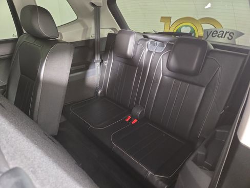 Used 2022 Volkswagen Tiguan SE image 12