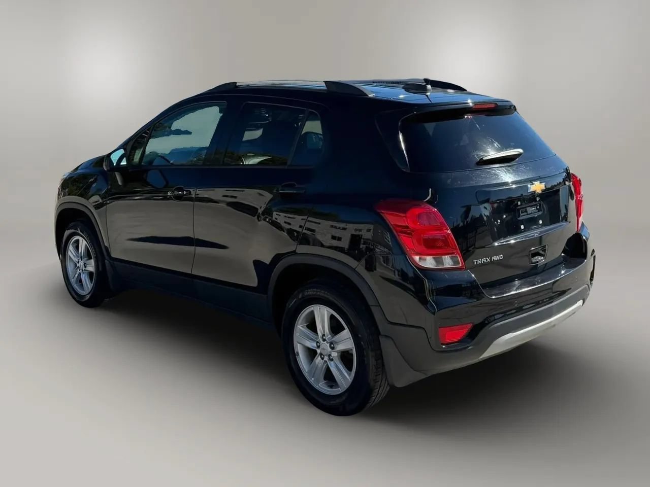 Used 2021 Chevrolet Trax LT w/ Driver Confidence Package AWD/4WD image 6