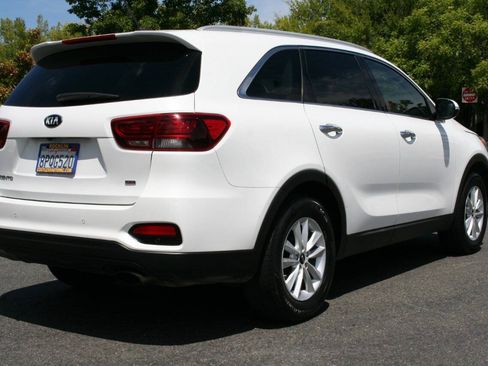 Used 2020 Kia Sorento LX w/ LX I4 Convenience Package FWD image 5