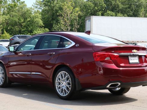 Used 2017 Chevrolet Impala Premier w/ Enhanced Convenience Package FWD image 16