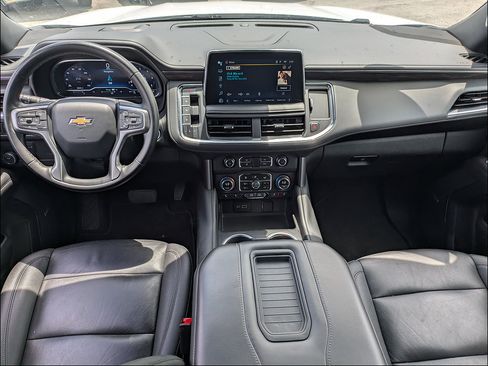 Used 2024 Chevrolet Suburban LT RWD image 20