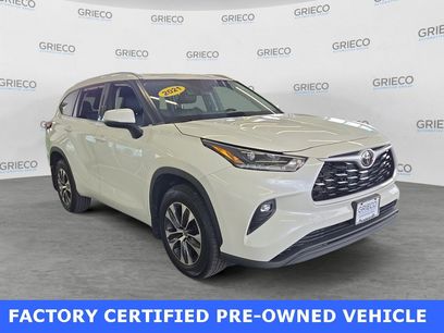 Used 2021 Toyota Highlander XLE