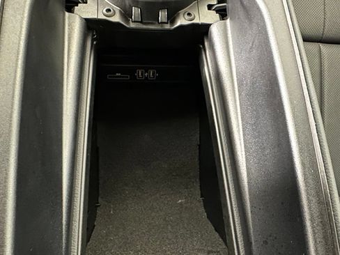 Used 2019 Mercedes-Benz E 450 4MATIC Coupe image 27