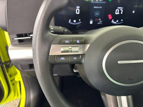 Used 2024 Hyundai Kona SE image 15