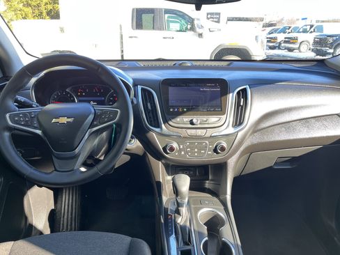 Used 2024 Chevrolet Equinox LT image 27