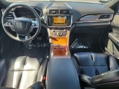 Used 2019 Lincoln Continental Premiere FWD image 11