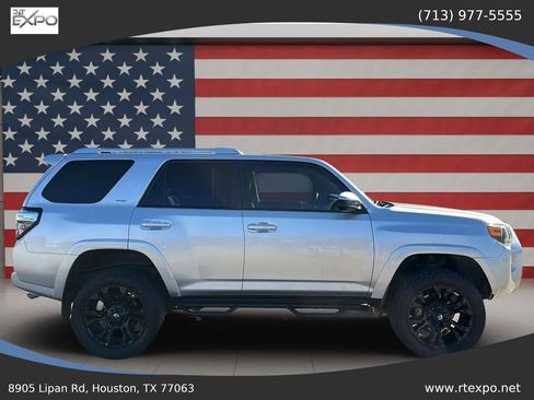 Used 2016 Toyota 4Runner SR5 image 9