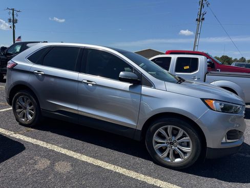 Used 2023 Ford Edge Titanium AWD/4WD image 8
