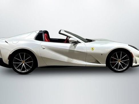 Used 2021 Ferrari 812 GTS RWD image 4