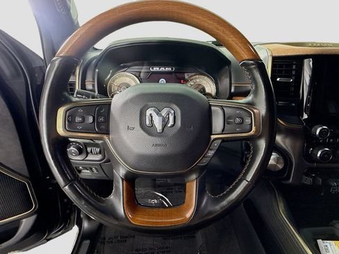 Used 2022 RAM 1500 Limited AWD/4WD image 11