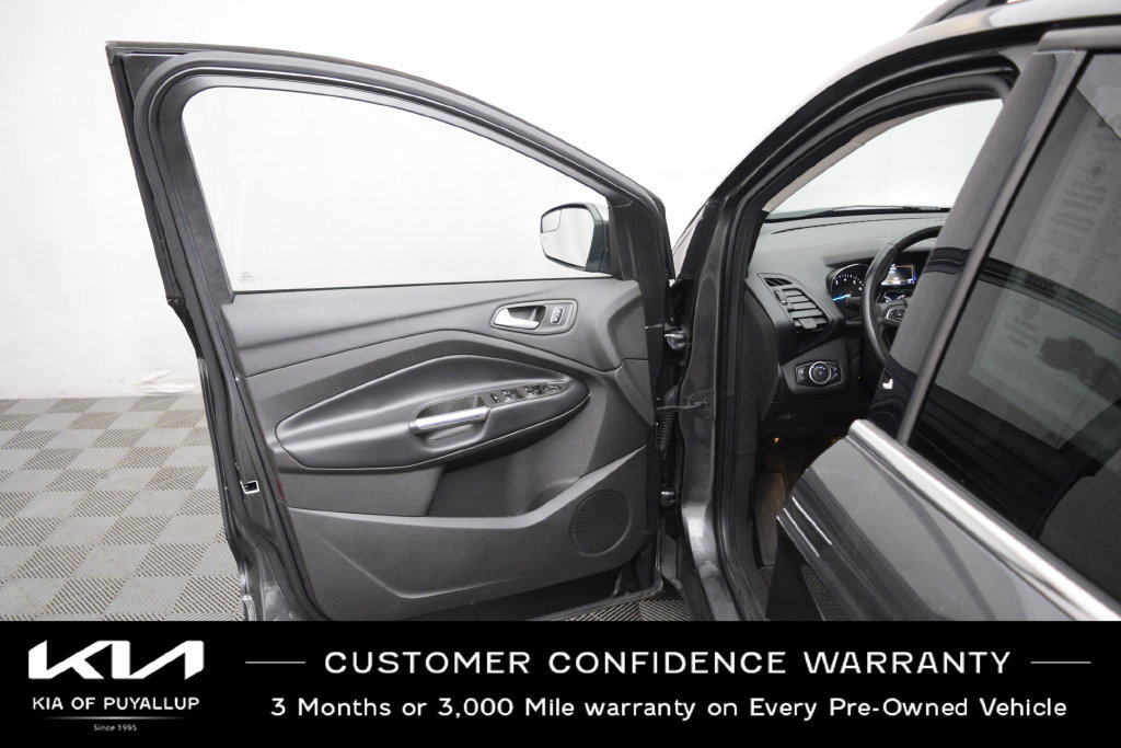 Used 2019 Ford Escape SEL w/ Sun & Style Package FWD image 9