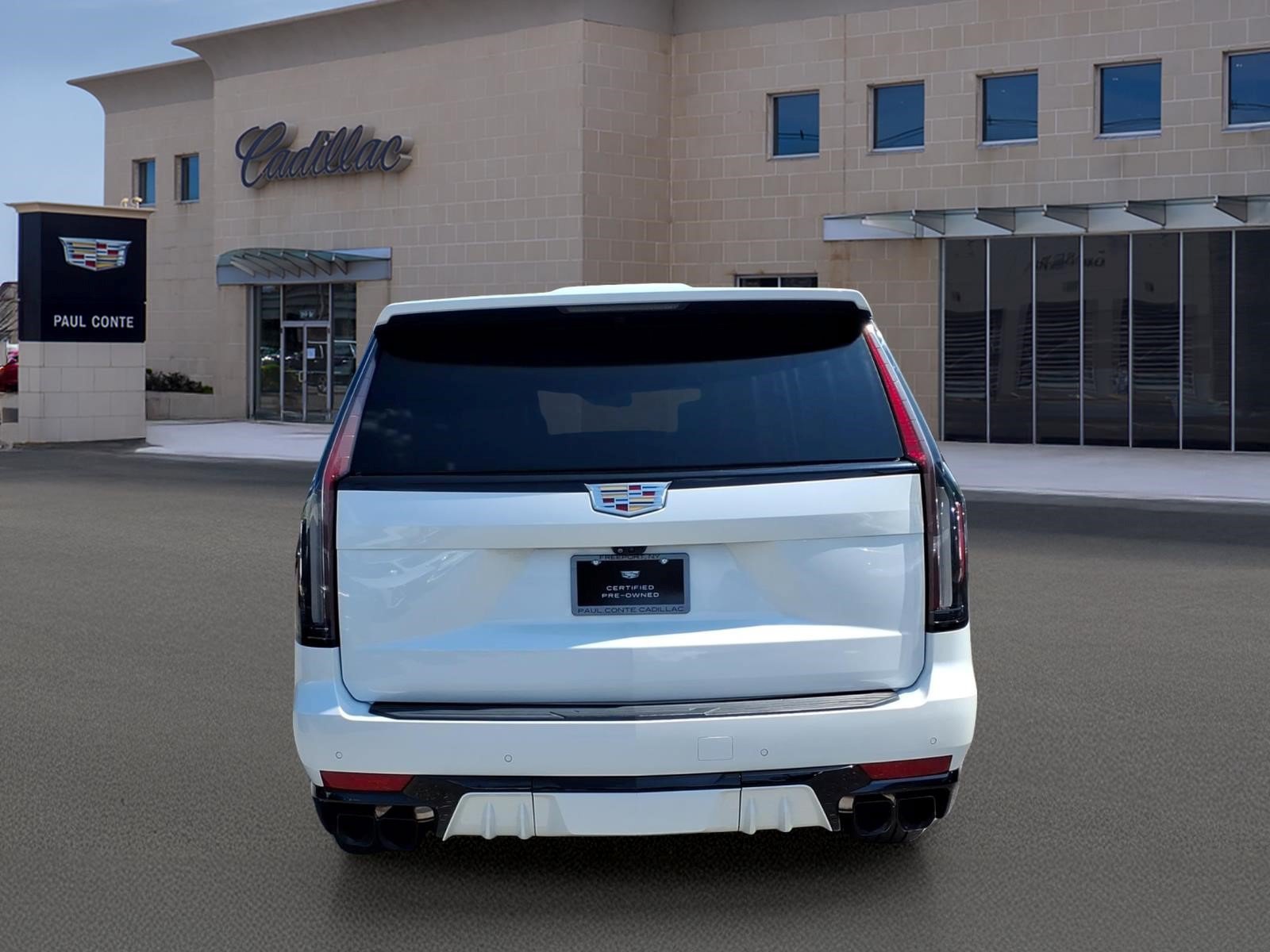 Certified 2023 Cadillac Escalade ESV V w/ LPO, Floor Liner Package AWD/4WD image 6
