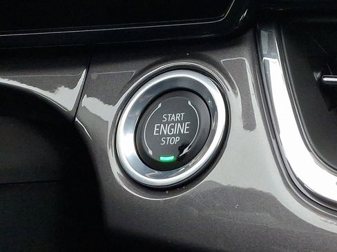 Certified 2025 Chevrolet Trax ACTIV image 24