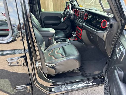 Used 2022 Jeep Wrangler Unlimited Sport AWD/4WD image 12