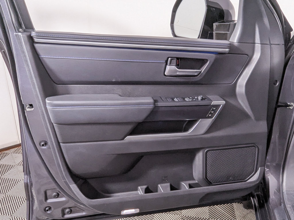 Used 2024 Toyota Sequoia Platinum AWD/4WD image 14