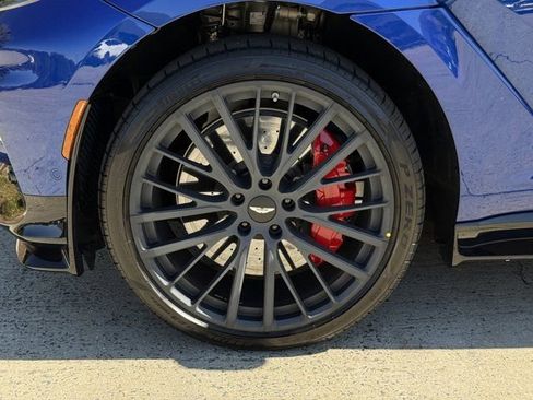 New 2025 Aston Martin DBX 707 image 4