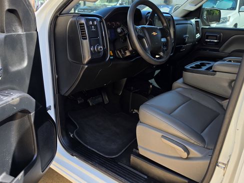 Used 2015 Chevrolet Silverado 2500 W/T AWD/4WD image 17
