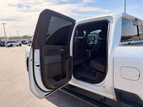 Used 2022 GMC Sierra 2500 Denali image 28