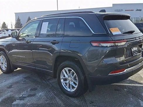 Used 2025 Jeep Grand Cherokee Laredo X image 6