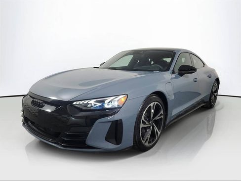 Used 2022 Audi e-tron GT Premium Plus image 3