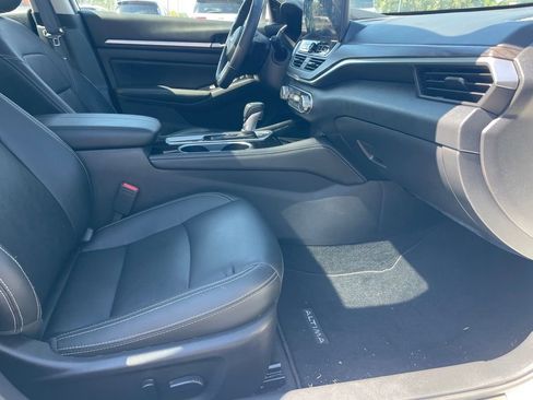 Used 2024 Nissan Altima 2.5 SL image 27