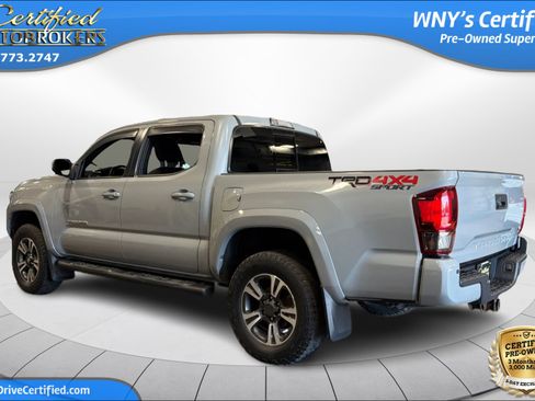 Used 2019 Toyota Tacoma TRD Sport w/ Technology Package AWD/4WD image 9