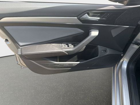 New 2025 Volkswagen Jetta SE image 10