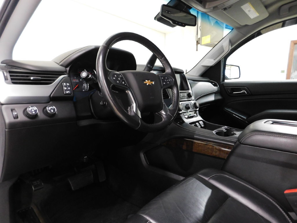 Used 2017 Chevrolet Tahoe LT w/ Luxury Package AWD/4WD image 23