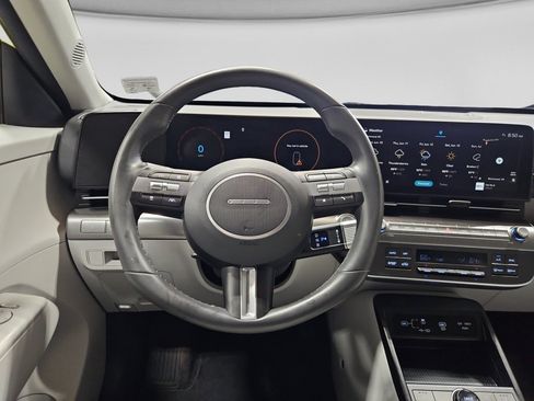 Used 2024 Hyundai Kona SEL FWD image 7