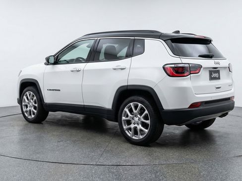 Used 2025 Jeep Compass Limited AWD/4WD image 6