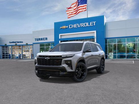 New 2026 Chevrolet Traverse RS w/ LPO, Floor Liner Package AWD/4WD image 8