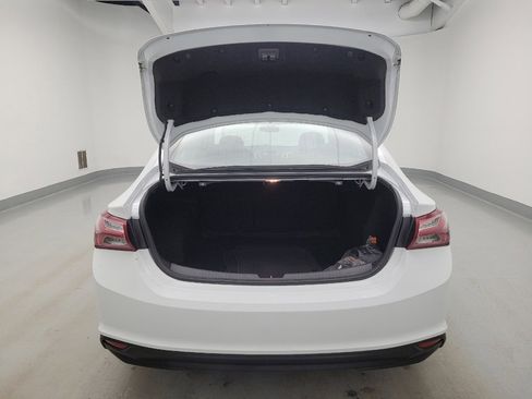 Used 2021 Chevrolet Malibu LT FWD image 29