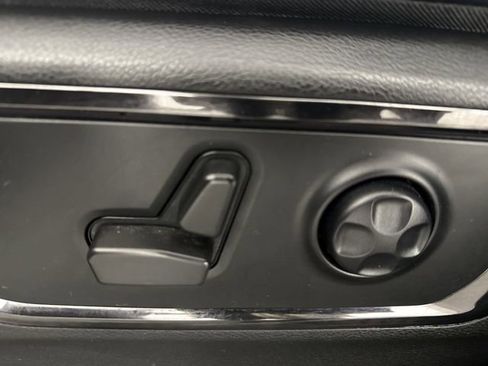 Used 2022 RAM 1500 Limited image 19