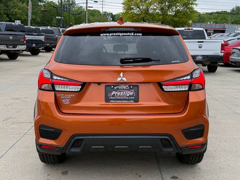 Used 2020 Mitsubishi Outlander Sport SE AWD/4WD image 14