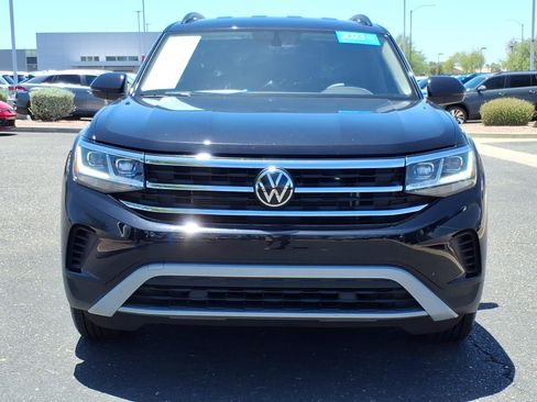 Certified 2023 Volkswagen Atlas SE FWD image 2