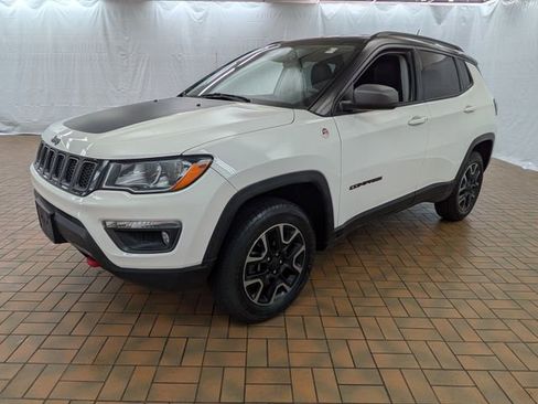 Used 2019 Jeep Compass Trailhawk AWD/4WD image 3