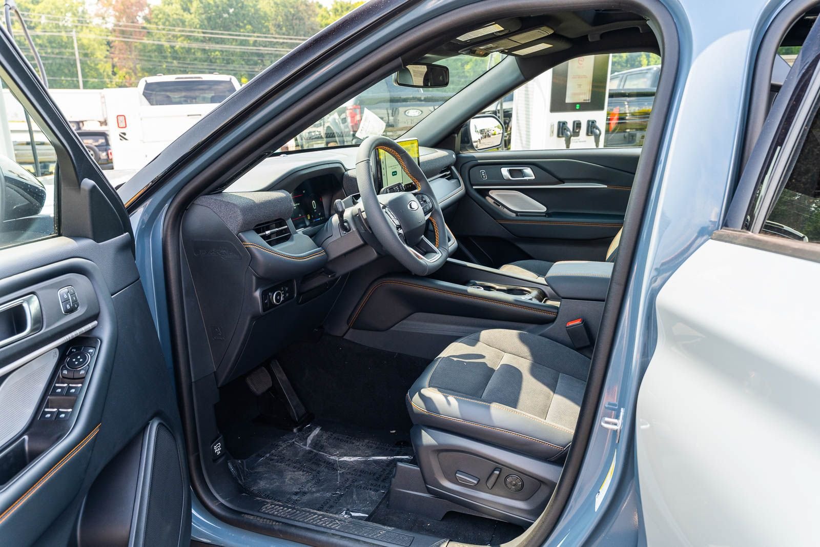 New 2026 Ford Explorer Tremor w/ Tremor Ultimate Package AWD/4WD image 16